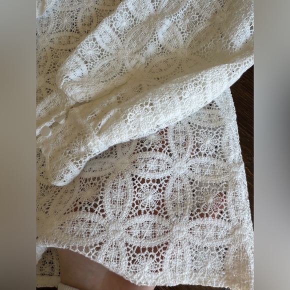 Sezane- White Longsleeve Lace Chlo Shirt - Picture 2 of 5